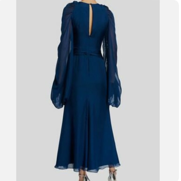 Flor Et. al Monclova Navy Blue Front Slit Midi Gown with Ruched Sleeves - Picture 2 of 2